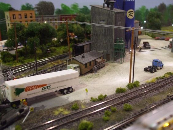 Kraft Trains railroading clubs around the world At GermaNTRAK
Warendorf Germany at krafttrains@rogers.com