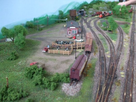 Kraft Trains railroading clubs around the world At GermaNTRAK
Warendorf Germany at krafttrains@rogers.com