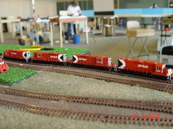 Kraft Trains railroading clubs around the world At GermaNTRAK
Warendorf Germany at krafttrains@rogers.com