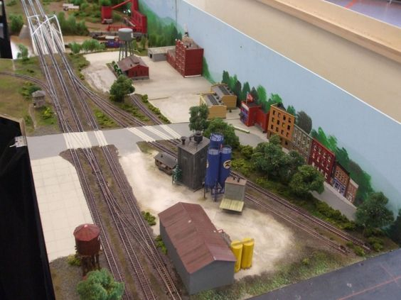 Kraft Trains railroading clubs around the world At GermaNTRAK
Warendorf Germany at krafttrains@rogers.com