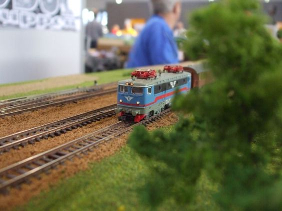 Kraft Trains railroading clubs around the world At GermaNTRAK
Warendorf Germany at krafttrains@rogers.com