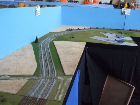 Kraft Trains railroading clubs around the world At GermaNTRAK
Warendorf Germany at krafttrains@rogers.com