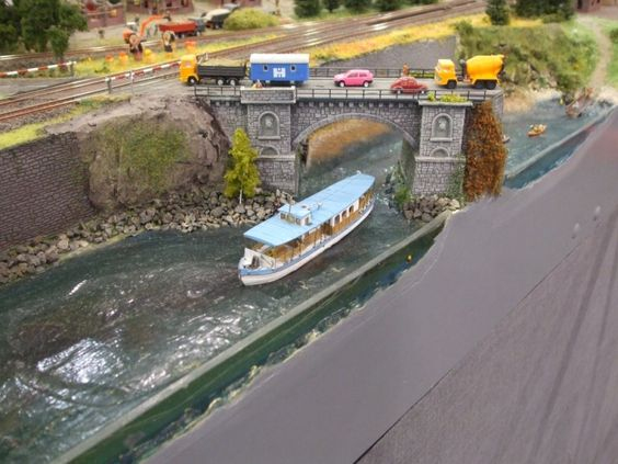 Kraft Trains railroading clubs around the world At GermaNTRAK
Warendorf Germany at krafttrains@rogers.com