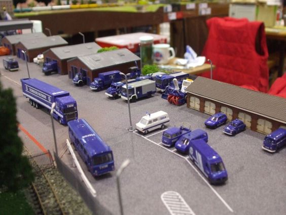 Kraft Trains railroading clubs around the world At GermaNTRAK
Warendorf Germany at krafttrains@rogers.com