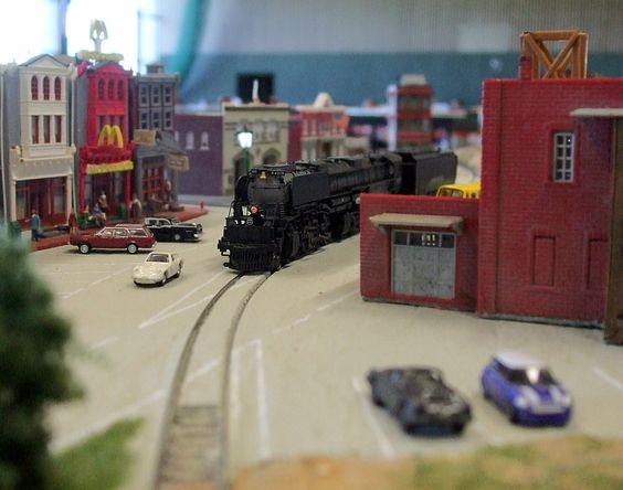 Kraft Trains railroading clubs around the world At GermaNTRAK
Warendorf Germany at krafttrains@rogers.com