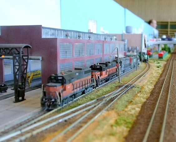 Kraft Trains railroading clubs around the world At GermaNTRAK
Warendorf Germany at krafttrains@rogers.com