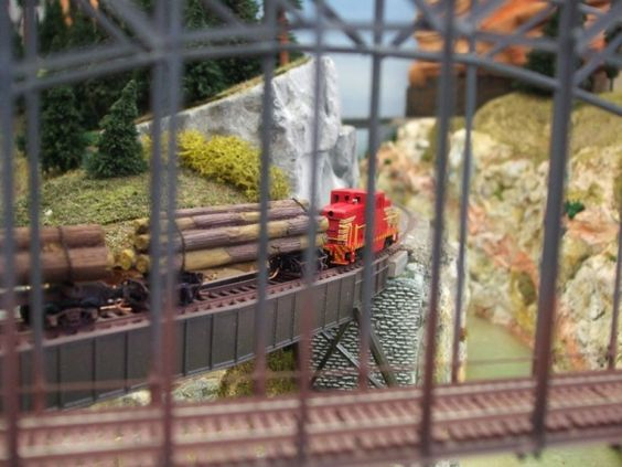 Kraft Trains railroading clubs around the world At GermaNTRAK
Warendorf Germany at krafttrains@rogers.com