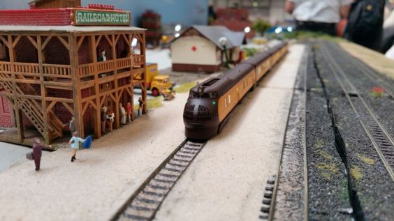 Kraft Trains railroading clubs around the world At GermaNTRAK
Warendorf Germany at krafttrains@rogers.com