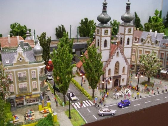 Kraft Trains railroading clubs around the world At GermaNTRAK
Warendorf Germany at krafttrains@rogers.com