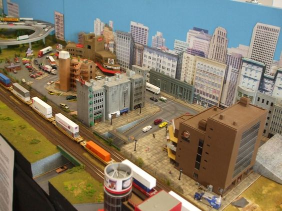 Kraft Trains railroading clubs around the world At GermaNTRAK
Warendorf Germany at krafttrains@rogers.com