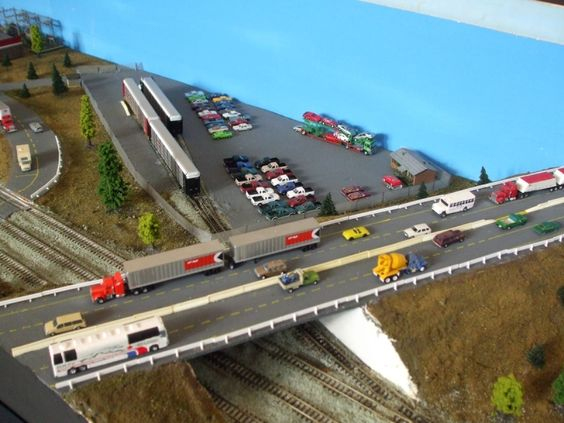 Kraft Trains railroading clubs around the world At GermaNTRAK
Warendorf Germany at krafttrains@rogers.com