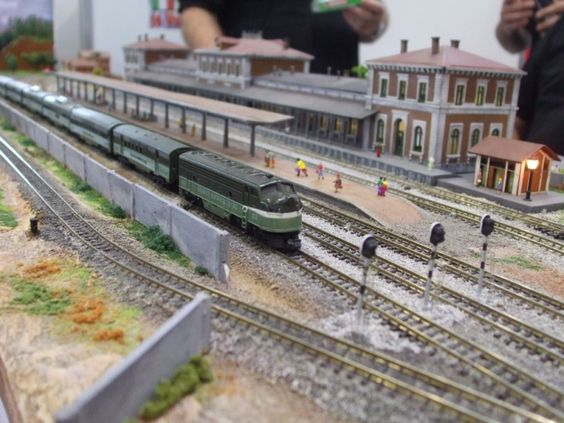 Kraft Trains railroading clubs around the world At GermaNTRAK
Warendorf Germany at krafttrains@rogers.com