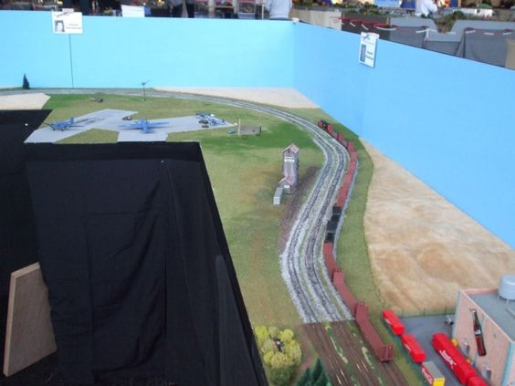 Kraft Trains railroading clubs around the world At GermaNTRAK
Warendorf Germany at krafttrains@rogers.com