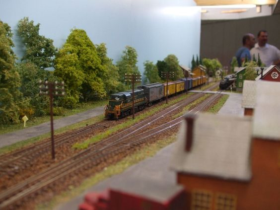 Kraft Trains railroading clubs around the world At GermaNTRAK
Warendorf Germany at krafttrains@rogers.com