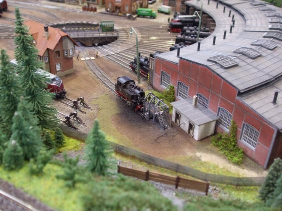 Kraft Trains railroading clubs around the world At GermaNTRAK
Warendorf Germany at krafttrains@rogers.com