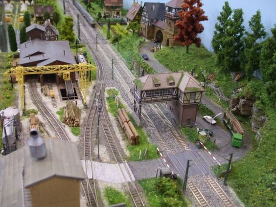 Kraft Trains railroading clubs around the world At GermaNTRAK
Warendorf Germany at krafttrains@rogers.com