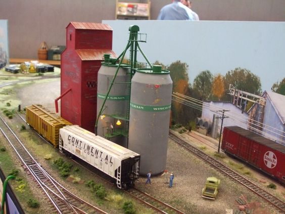 Kraft Trains railroading clubs around the world At GermaNTRAK
Warendorf Germany at krafttrains@rogers.com