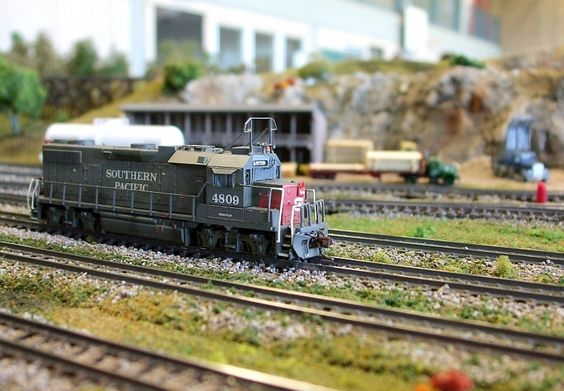 Kraft Trains railroading clubs around the world At GermaNTRAK
Warendorf Germany at krafttrains@rogers.com