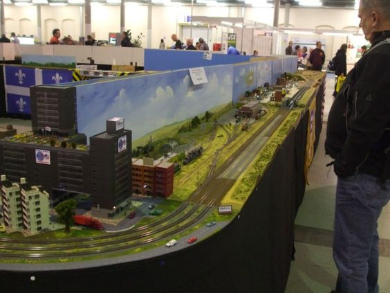 Kraft Trains railroading clubs around the world At GermaNTRAK
Warendorf Germany at krafttrains@rogers.com