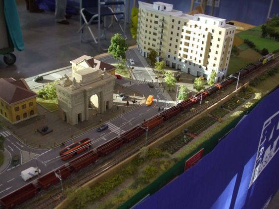 Kraft Trains railroading clubs around the world At GermaNTRAK
Warendorf Germany at krafttrains@rogers.com