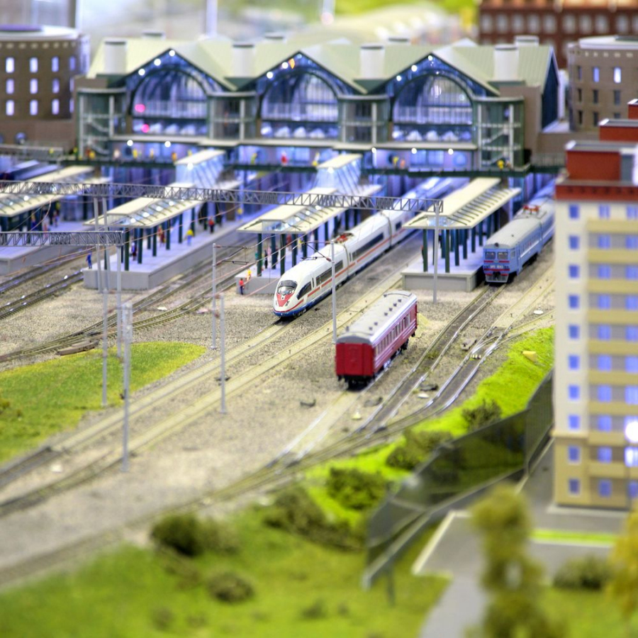 Miniatur Wunderland Hamburg Germany is the largest model railway in the world, and one of the most successful permanent exhibitions in Northern Germany. Learn all you can about the worlds largest model railway train set in Hamburg Germany Miniatur Wunderland. Miniatur Wunderland Hamburg Germany also has the worlds largest model train set and working airport. 