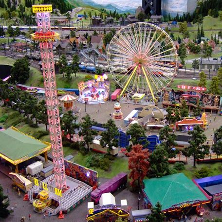 Miniatur Wunderland Hamburg Germany is the largest model railway in the world, and one of the most successful permanent exhibitions in Northern Germany. Learn all you can about the worlds largest model railway train set in Hamburg Germany Miniatur Wunderland. Miniatur Wunderland Hamburg Germany also has the worlds largest model train set and working airport. 