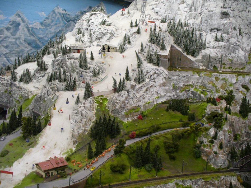 Miniatur Wunderland Hamburg Germany is the largest model railway in the world, and one of the most successful permanent exhibitions in Northern Germany. Learn all you can about the worlds largest model railway train set in Hamburg Germany Miniatur Wunderland. Miniatur Wunderland Hamburg Germany also has the worlds largest model train set and working airport. 