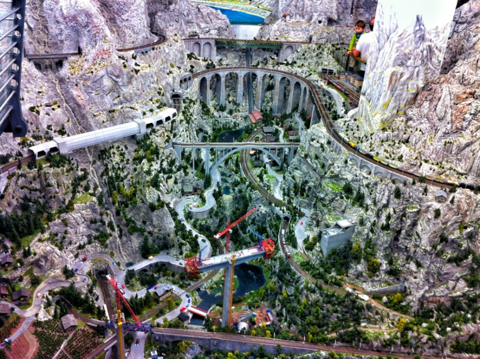 Miniatur Wunderland Hamburg Germany is the largest model railway in the world, and one of the most successful permanent exhibitions in Northern Germany. Learn all you can about the worlds largest model railway train set in Hamburg Germany Miniatur Wunderland. Miniatur Wunderland Hamburg Germany also has the worlds largest model train set and working airport. 
