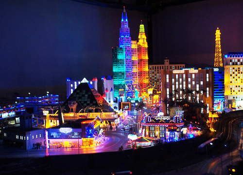 Miniatur Wunderland Hamburg Germany is the largest model railway in the world, and one of the most successful permanent exhibitions in Northern Germany. Learn all you can about the worlds largest model railway train set in Hamburg Germany Miniatur Wunderland. Miniatur Wunderland Hamburg Germany also has the worlds largest model train set and working airport. 