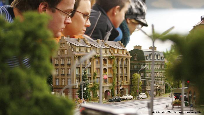 Miniatur Wunderland Hamburg Germany is the largest model railway in the world, and one of the most successful permanent exhibitions in Northern Germany. Learn all you can about the worlds largest model railway train set in Hamburg Germany Miniatur Wunderland. Miniatur Wunderland Hamburg Germany also has the worlds largest model train set and working airport. 