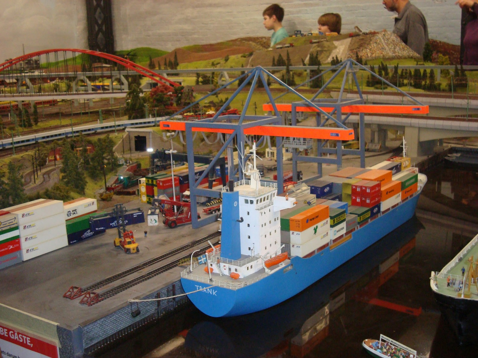 Miniatur Wunderland Hamburg Germany is the largest model railway in the world, and one of the most successful permanent exhibitions in Northern Germany. Learn all you can about the worlds largest model railway train set in Hamburg Germany Miniatur Wunderland. Miniatur Wunderland Hamburg Germany also has the worlds largest model train set and working airport. 