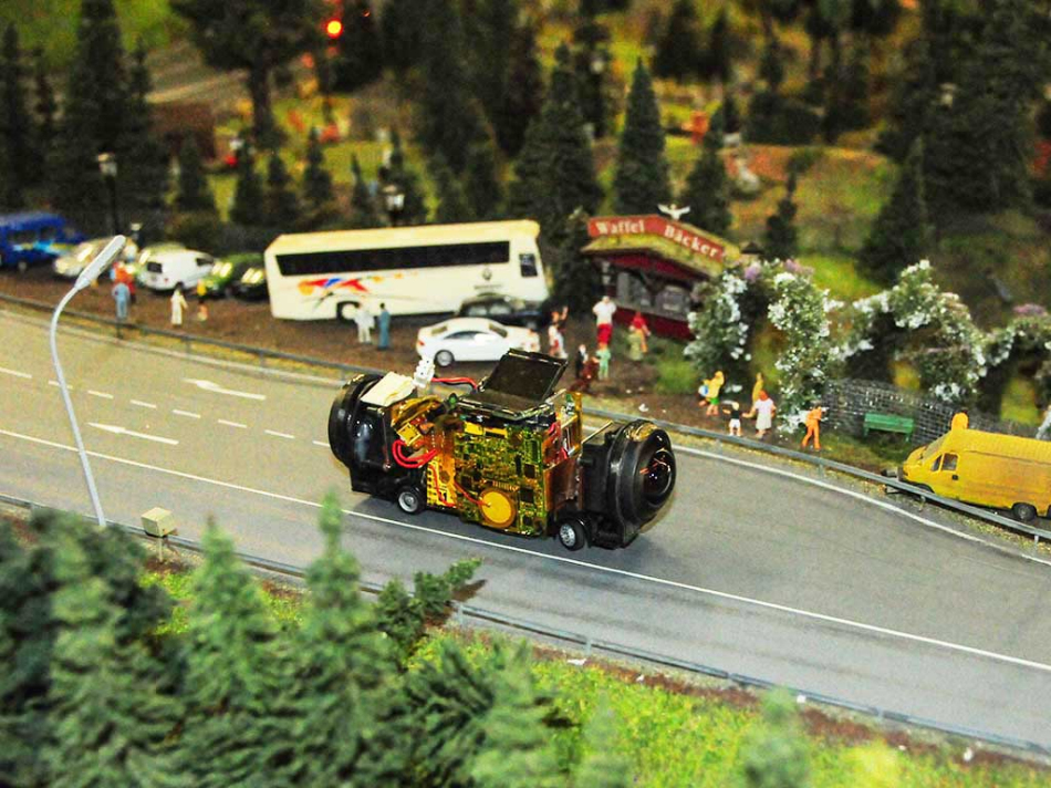 Miniatur Wunderland Hamburg Germany is the largest model railway in the world, and one of the most successful permanent exhibitions in Northern Germany. Learn all you can about the worlds largest model railway train set in Hamburg Germany Miniatur Wunderland. Miniatur Wunderland Hamburg Germany also has the worlds largest model train set and working airport. 