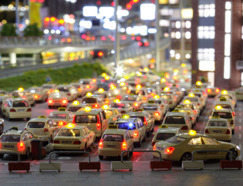 Miniatur Wunderland Hamburg Germany is the largest model railway in the world, and one of the most successful permanent exhibitions in Northern Germany. Learn all you can about the worlds largest model railway train set in Hamburg Germany Miniatur Wunderland. Miniatur Wunderland Hamburg Germany also has the worlds largest model train set and working airport. 