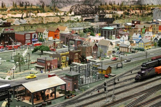 Miniatur Wunderland Hamburg Germany is the largest model railway in the world, and one of the most successful permanent exhibitions in Northern Germany. Learn all you can about the worlds largest model railway train set in Hamburg Germany Miniatur Wunderland. Miniatur Wunderland Hamburg Germany also has the worlds largest model train set and working airport. 
