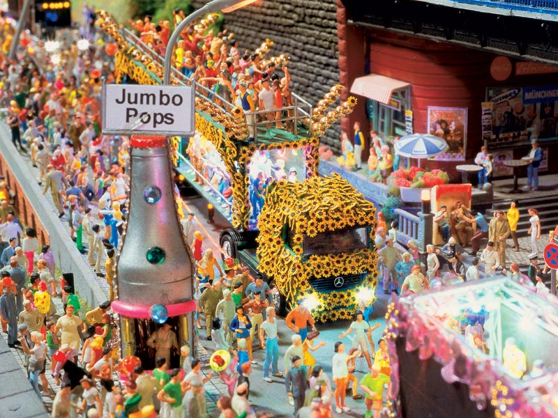 Miniatur Wunderland Hamburg Germany is the largest model railway in the world, and one of the most successful permanent exhibitions in Northern Germany. Learn all you can about the worlds largest model railway train set in Hamburg Germany Miniatur Wunderland. Miniatur Wunderland Hamburg Germany also has the worlds largest model train set and working airport. 