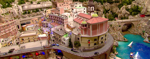 Miniatur Wunderland Hamburg Germany is the largest model railway in the world, and one of the most successful permanent exhibitions in Northern Germany. Learn all you can about the worlds largest model railway train set in Hamburg Germany Miniatur Wunderland. Miniatur Wunderland Hamburg Germany also has the worlds largest model train set and working airport. 