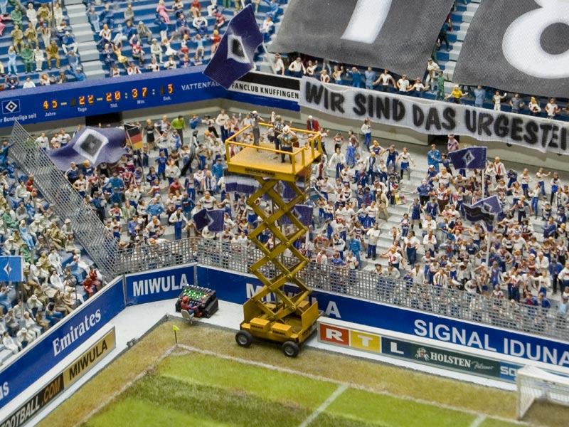 Miniatur Wunderland Hamburg Germany is the largest model railway in the world, and one of the most successful permanent exhibitions in Northern Germany. Learn all you can about the worlds largest model railway train set in Hamburg Germany Miniatur Wunderland. Miniatur Wunderland Hamburg Germany also has the worlds largest model train set and working airport. 