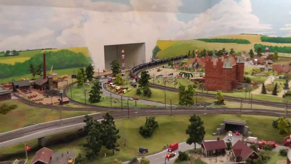 Miniatur Wunderland Hamburg Germany is the largest model railway in the world, and one of the most successful permanent exhibitions in Northern Germany. Learn all you can about the worlds largest model railway train set in Hamburg Germany Miniatur Wunderland. Miniatur Wunderland Hamburg Germany also has the worlds largest model train set and working airport. 
