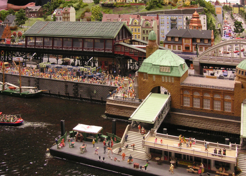 Miniatur Wunderland Hamburg Germany is the largest model railway in the world, and one of the most successful permanent exhibitions in Northern Germany. Learn all you can about the worlds largest model railway train set in Hamburg Germany Miniatur Wunderland. Miniatur Wunderland Hamburg Germany also has the worlds largest model train set and working airport. 