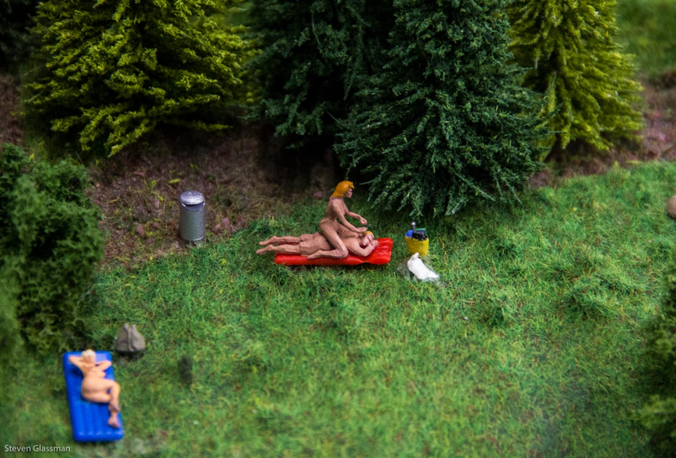 Miniatur Wunderland Hamburg Germany is the largest model railway in the world, and one of the most successful permanent exhibitions in Northern Germany. Learn all you can about the worlds largest model railway train set in Hamburg Germany Miniatur Wunderland. Miniatur Wunderland Hamburg Germany also has the worlds largest model train set and working airport. 