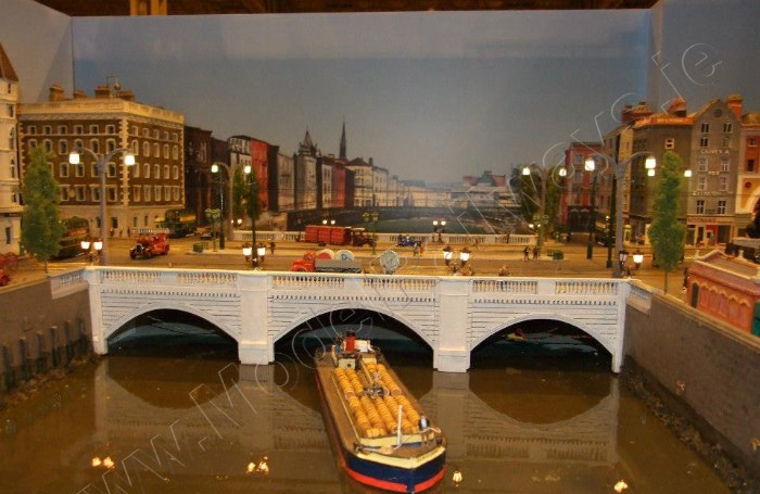 KraftTrains.com brings you model railroading clubs around the world. The Model Railway Society of Ireland in Dublin Ireland. Travel to Dublin Ireland Model Railway Society and take a look at there model train set layouts. 