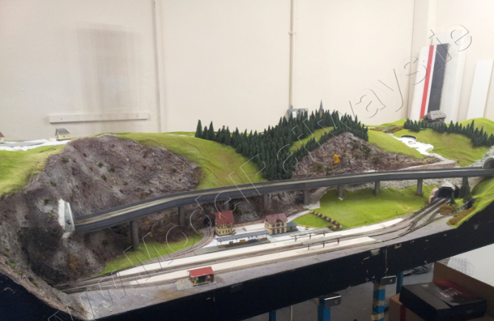 KraftTrains.com brings you model railroading clubs around the world. The Model Railway Society of Ireland in Dublin Ireland. Travel to Dublin Ireland Model Railway Society and take a look at there model train set layouts. 