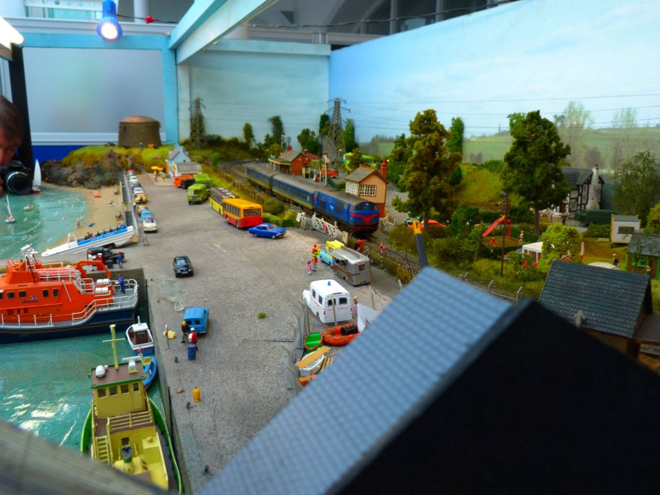 KraftTrains.com brings you model railroading clubs around the world. The Model Railway Society of Ireland in Dublin Ireland. Travel to Dublin Ireland Model Railway Society and take a look at there model train set layouts. 
