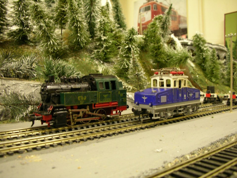 KraftTrains.com brings you model railroading clubs around the world. The Model Railway Society of Ireland in Dublin Ireland. Travel to Dublin Ireland Model Railway Society and take a look at there model train set layouts. 