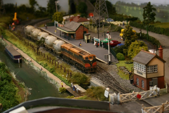 KraftTrains.com brings you model railroading clubs around the world. The Model Railway Society of Ireland in Dublin Ireland. Travel to Dublin Ireland Model Railway Society and take a look at there model train set layouts. 