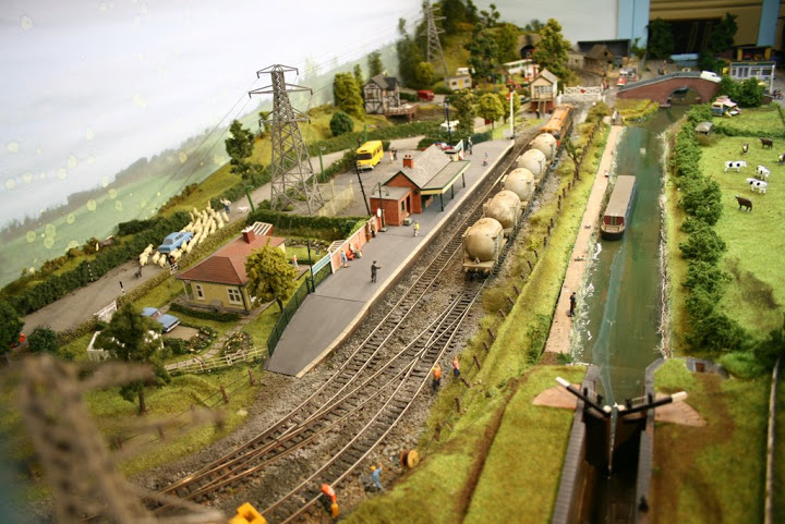KraftTrains.com brings you model railroading clubs around the world. The Model Railway Society of Ireland in Dublin Ireland. Travel to Dublin Ireland Model Railway Society and take a look at there model train set layouts. 