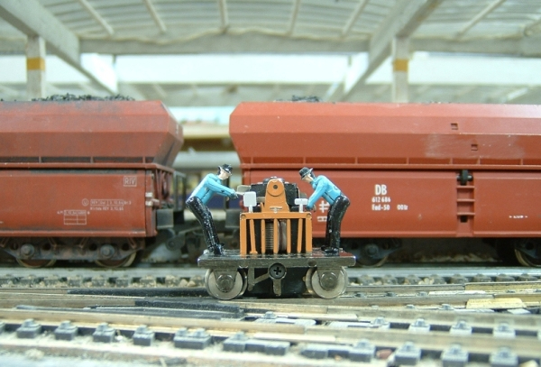 Travel to Israel and see what The Israeli Club for Model Trains are all about. Take a tour of The Israeli Club for Model Trains Community and learn all about what The Israeli Club for Model Trains can offer you in model railroading and learn all what you can about model trains in Israel. By www.krafttrains.com 