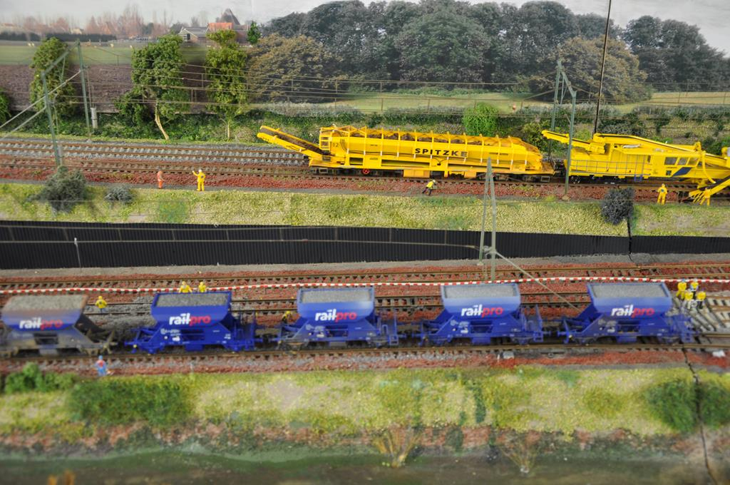 Model railroading clubs in the Hertogenbosch Netherlands Model Spoor Group's. Travel to Hertogenbosch in the Netherlands and go to the Model Spoor Group's train club and learn more about the Model Spoor Group's railroading clubs.