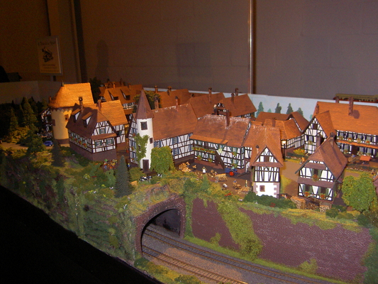 Model railroading clubs in the Hertogenbosch Netherlands Model Spoor Group's. Travel to Hertogenbosch in the Netherlands and go to the Model Spoor Group's train club and learn more about the Model Spoor Group's railroading clubs.