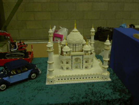 Model railroading clubs in the Hertogenbosch Netherlands Model Spoor Group's. Travel to Hertogenbosch in the Netherlands and go to the Model Spoor Group's train club and learn more about the Model Spoor Group's railroading clubs.